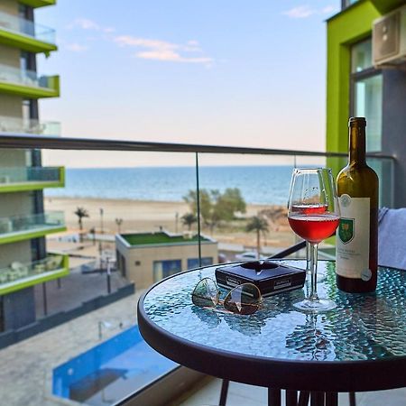 Ambient Holiday Apartment Beach Resort Năvodari Exterior foto